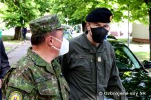 Raksky nelnk generlneho tbu R. Brieger pricestoval na Slovensko
